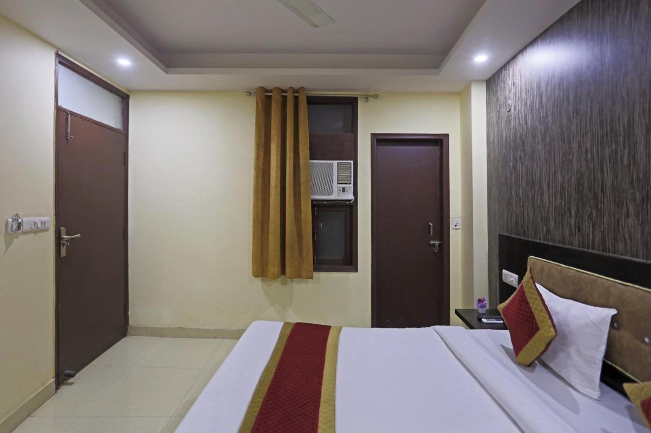 Airport Hotel Rosewood Ню Делхи Екстериор снимка