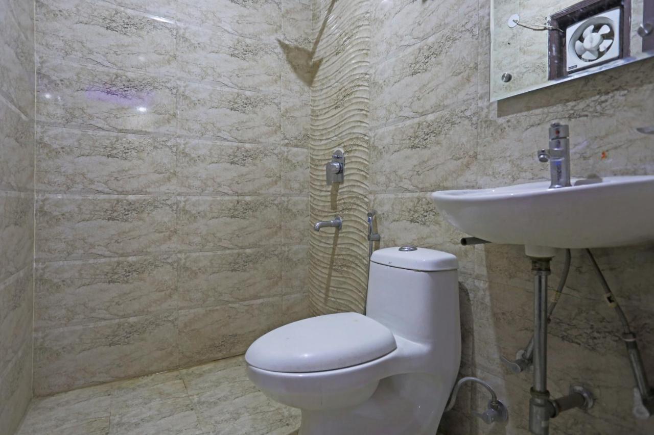 Airport Hotel Rosewood Ню Делхи Екстериор снимка