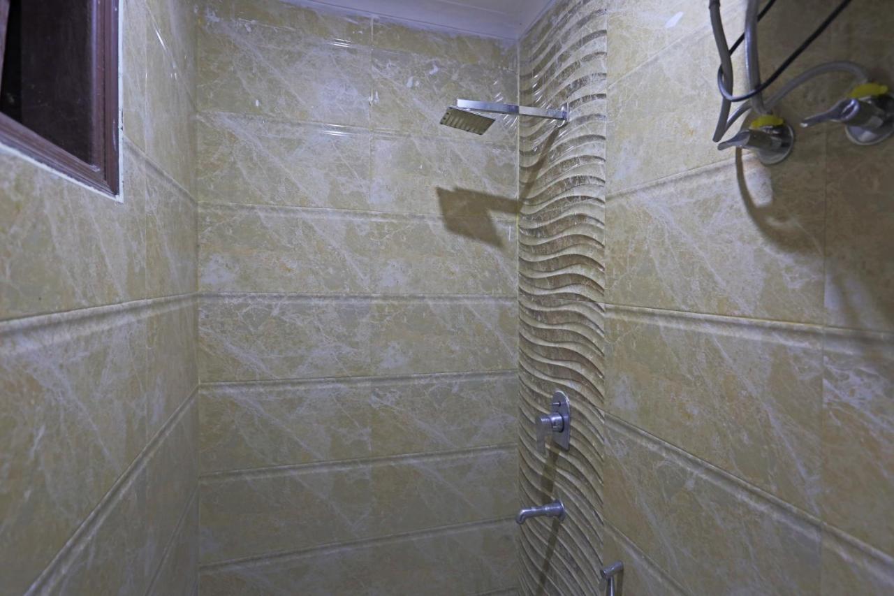 Airport Hotel Rosewood Ню Делхи Екстериор снимка