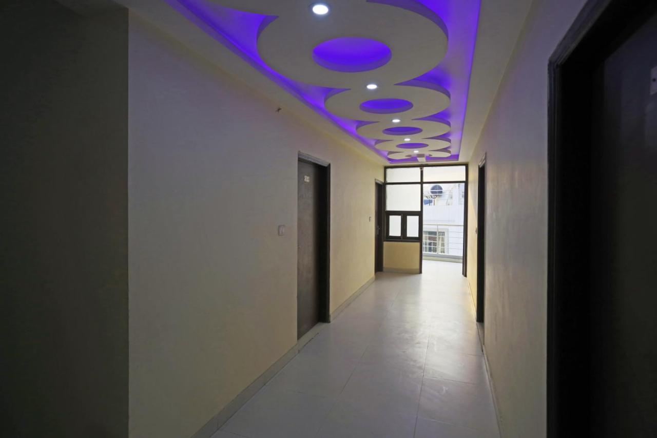 Airport Hotel Rosewood Ню Делхи Екстериор снимка
