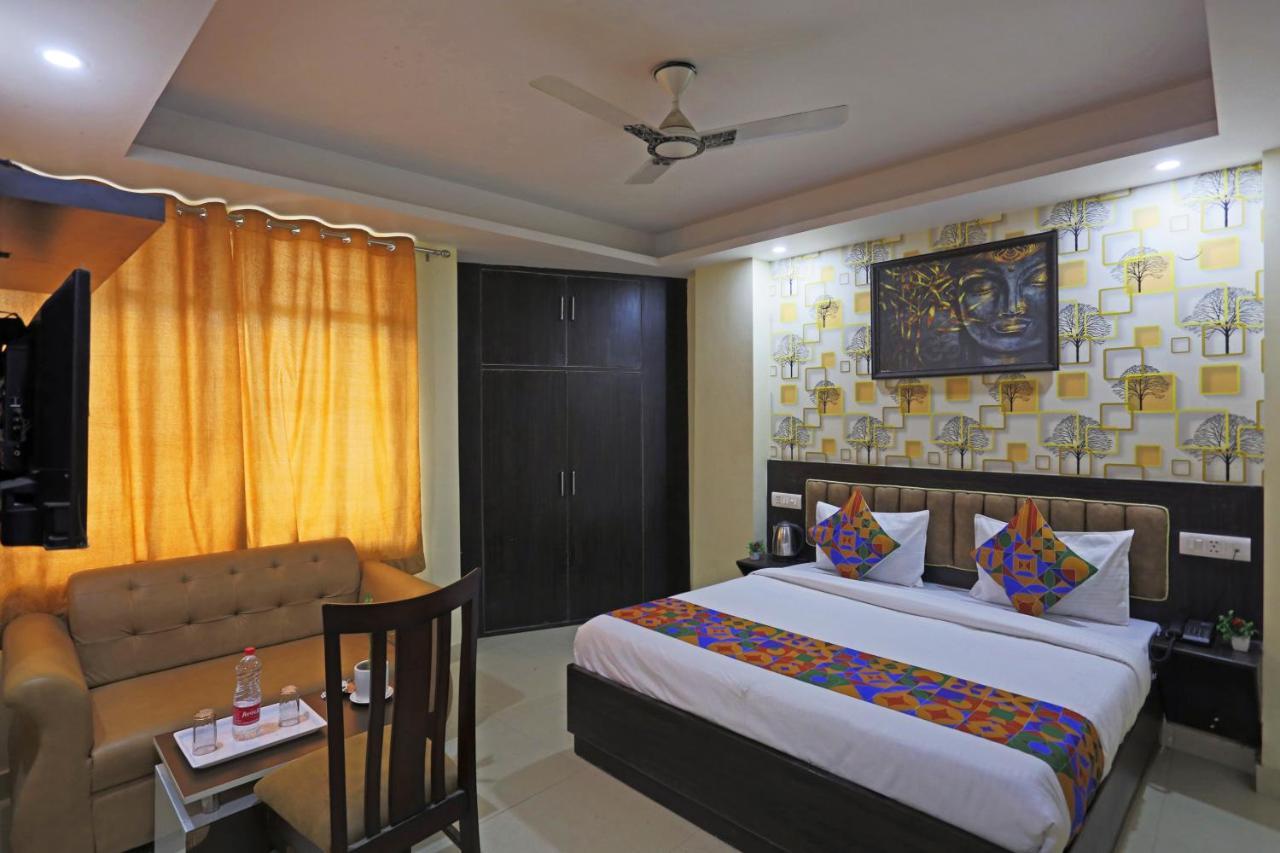 Airport Hotel Rosewood Ню Делхи Екстериор снимка